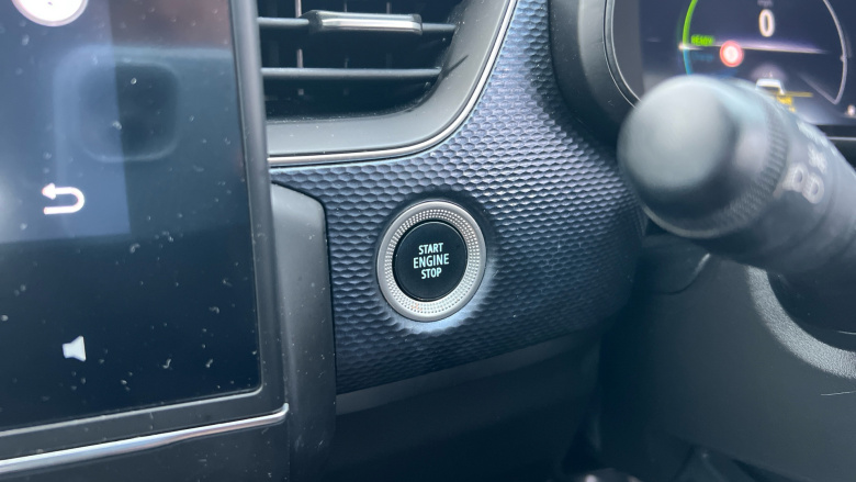 Renault Arkana 1.6 E-TECH Hybrid 145 Iconic 5dr Auto Hybrid Estate